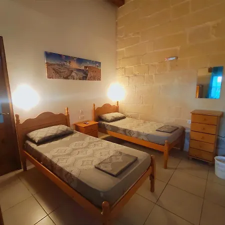 Margerita Villa Qrendi